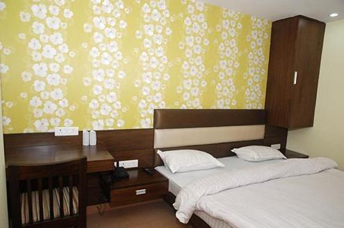 Hotel Crown Royale Déhrádún Pokoj fotografie